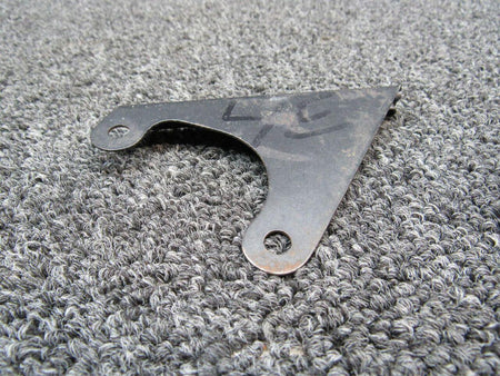Piper 18200-000 Piper Bracket Assy Front Center Baffle NEW OLD STOCK SA