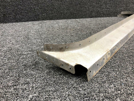 Cessna 0511291-202 Cessna 172 Fuselage Lower Door Sill Support RH