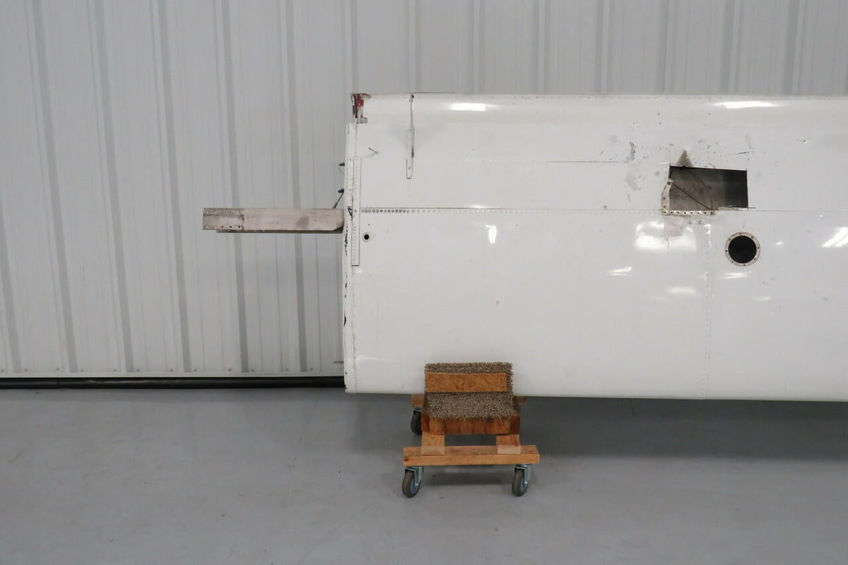 Beech 169-110000-690 Beech 23 RH Wing Assembly