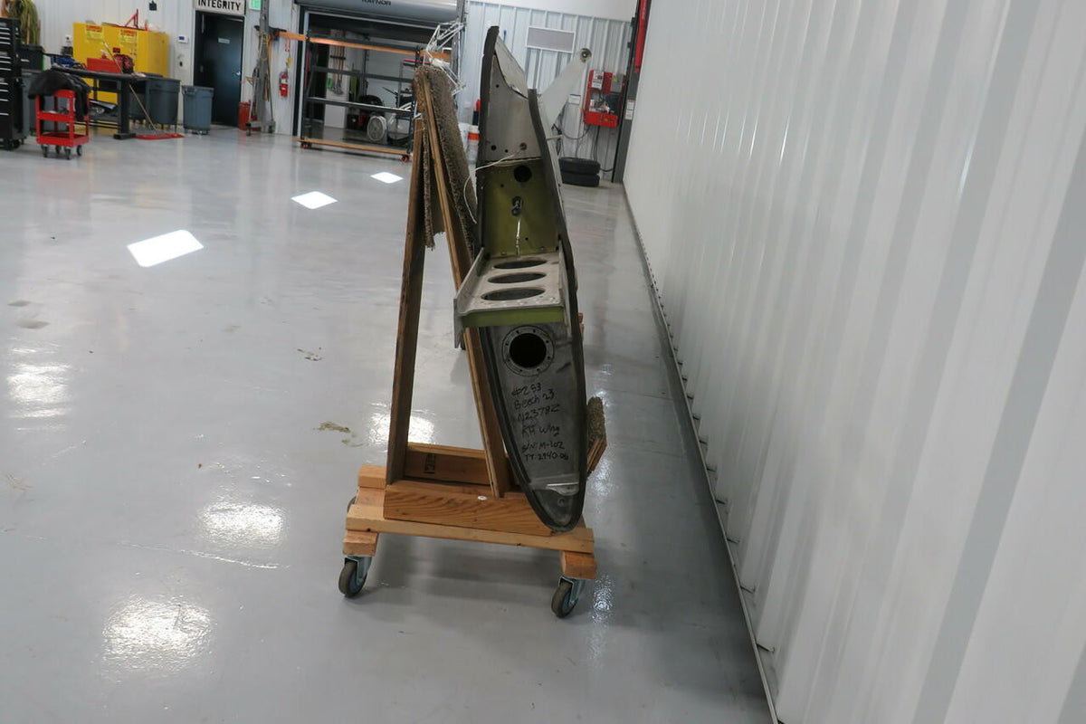 Beech 169-110000-690 Beech 23 RH Wing Assembly