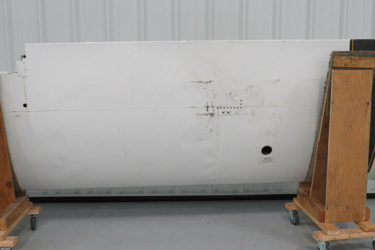 Beech 169-110000-690 Beech 23 RH Wing Assembly