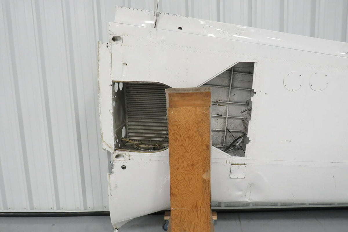 Beech 35-115388-26 Beech V35 RH Wing Assembly