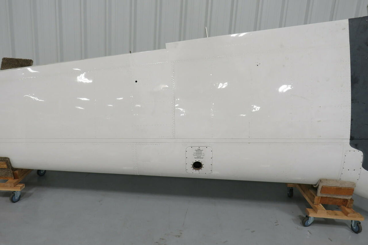 Beech 35-115388-26 Beech V35 RH Wing Assembly