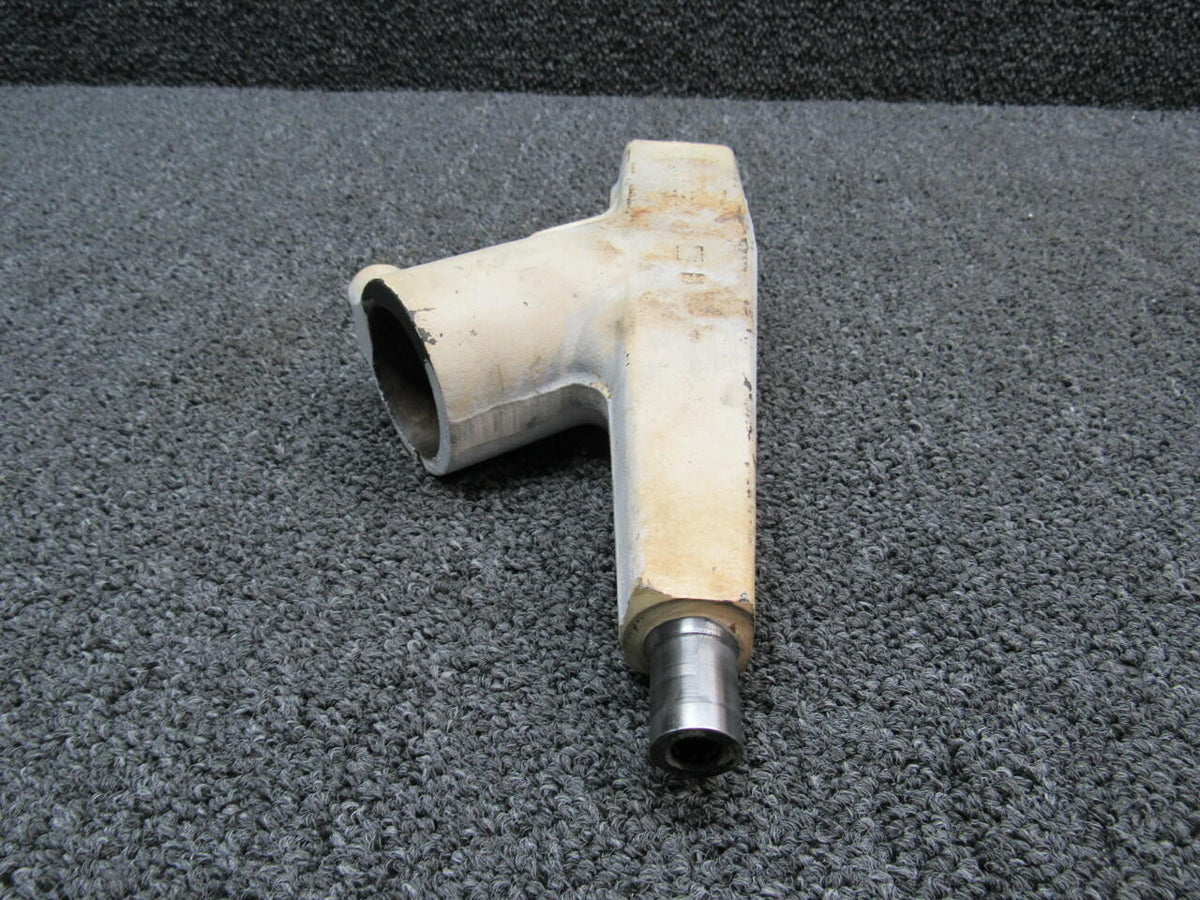 Cessna 2041002-11 Cessna 177RG Main Gear Pivot Assembly LH