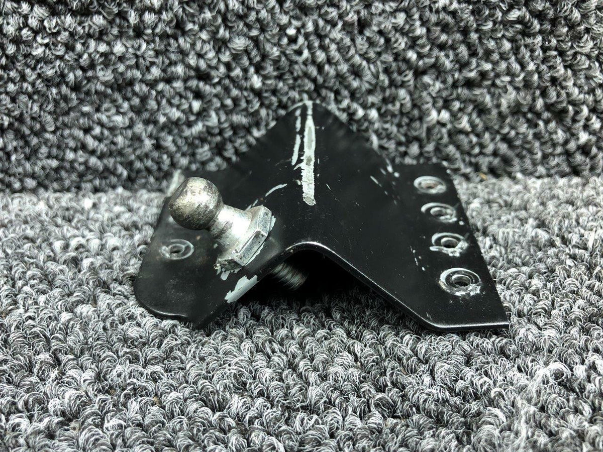 Paravion Tech 269DA-100-1 Hughes 269C Cabin Door Holder Bracket LH