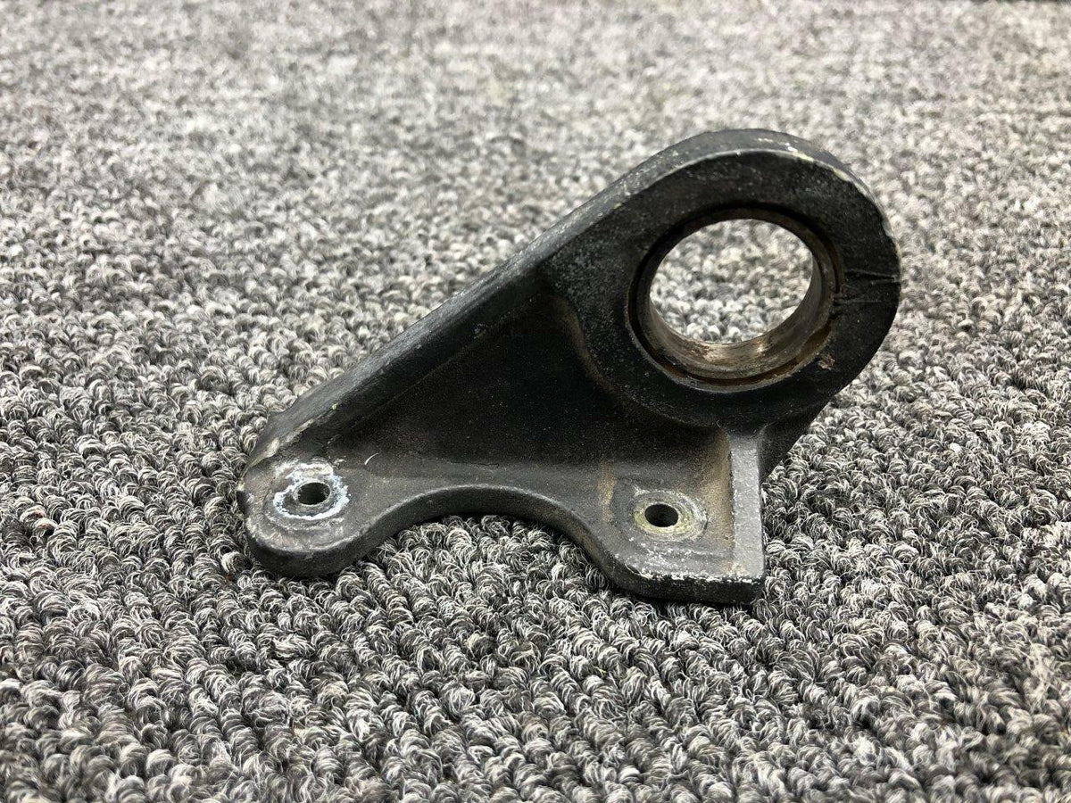 Hughes 269A7341-005 Hughes 269C Tail Rotor Pitch Control Bracket LH