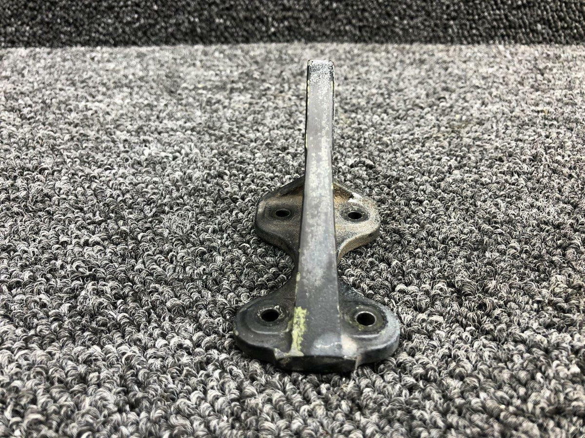 Hughes 269A7341-006 Hughes 269C Tail Rotor Pitch Control Bracket RH