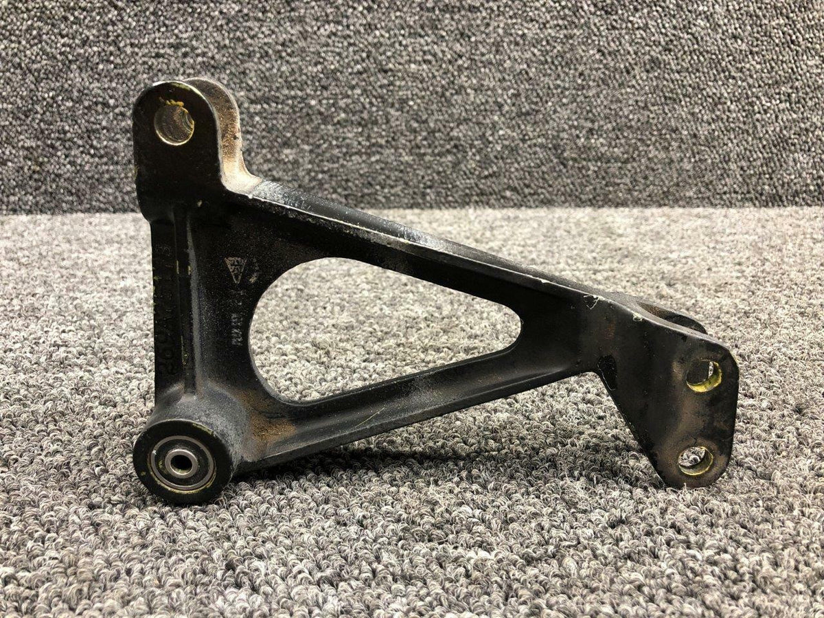 Hughes 269A7517 USE 269A7514T Hughes 269C Cyclic Pitch Control Bellcrank