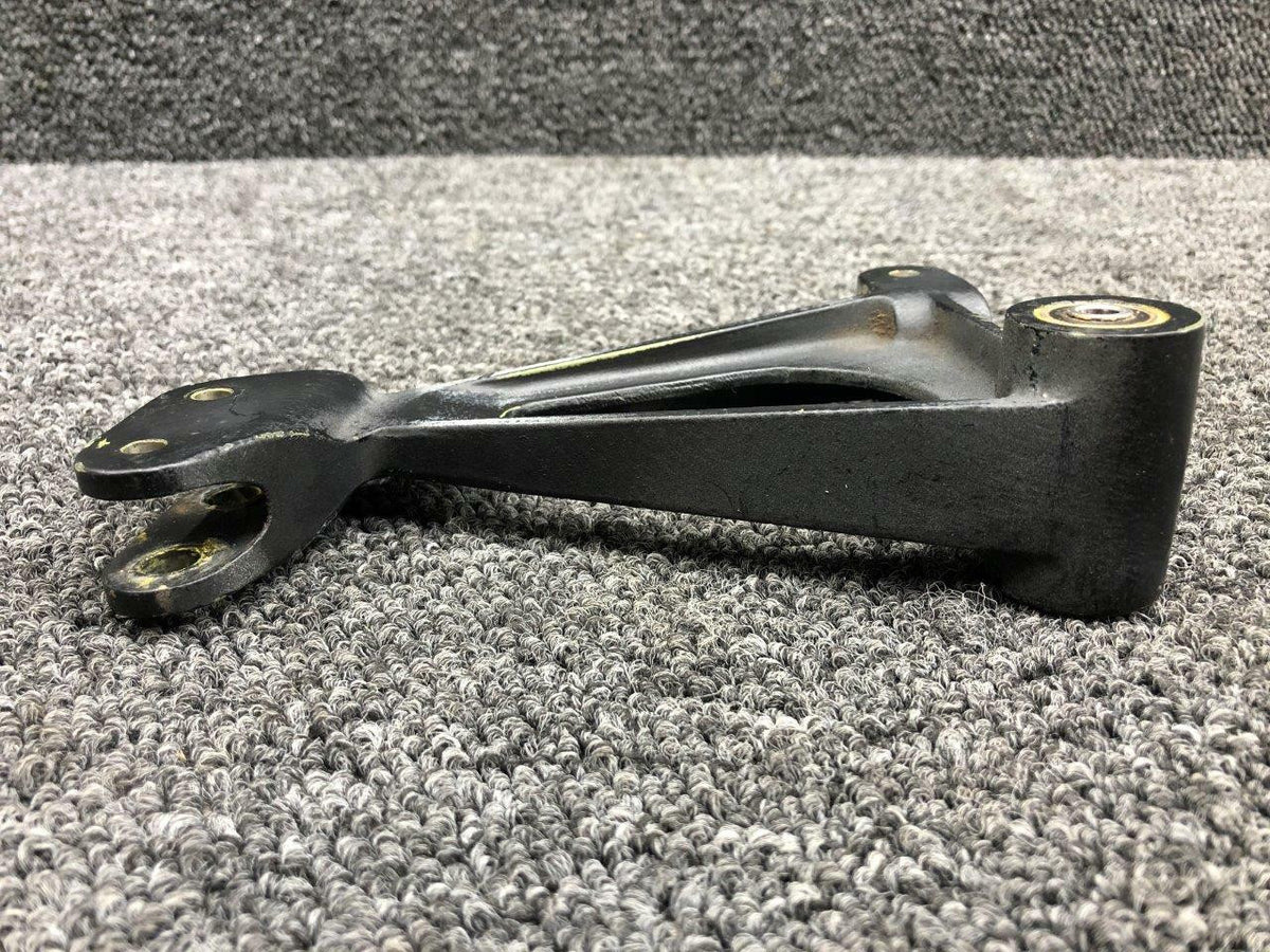Hughes 269A7517 USE 269A7514T Hughes 269C Cyclic Pitch Control Bellcrank