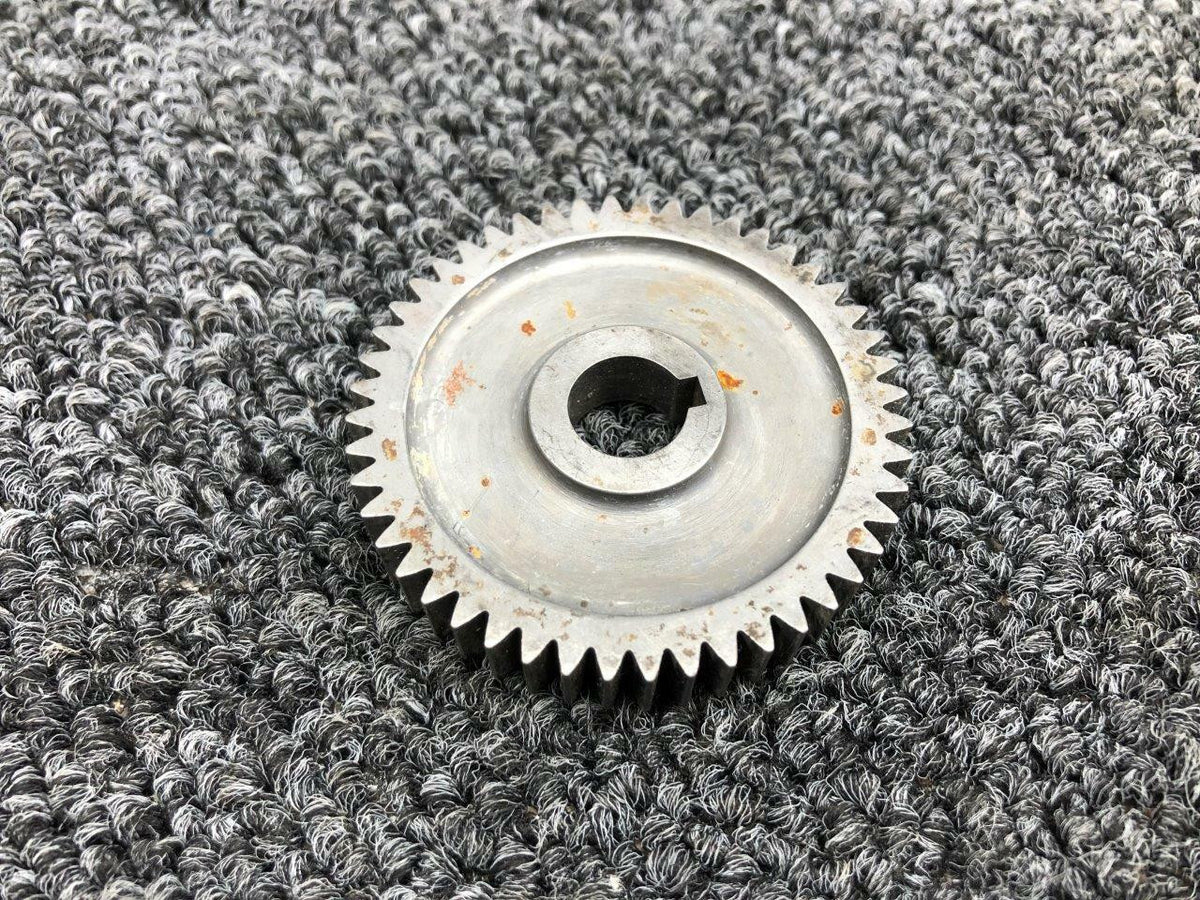 Beechcraft 35-810140 Beechcraft N35 Landing Gear Actuator Worm Gear Drive SA