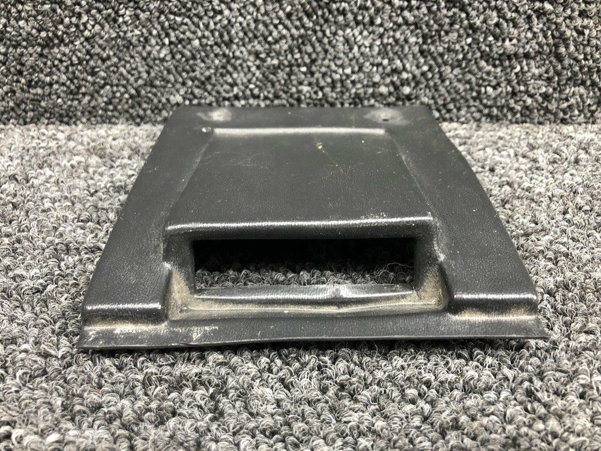 Beechcraft 106-530030-3 Beechcraft 58P Escutcheon Pilot / Co-Pilot Harness