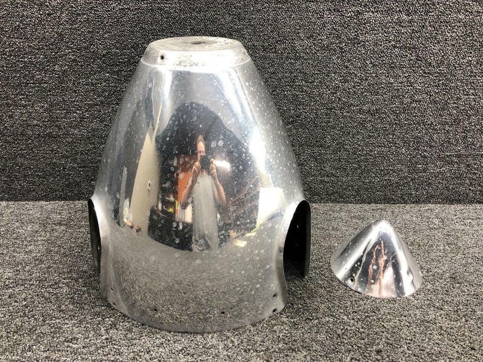 Beechcraft C3278-3 / B3264 Beechcraft 58P Propeller 3 Blade Spinner Assembly W/ Cap
