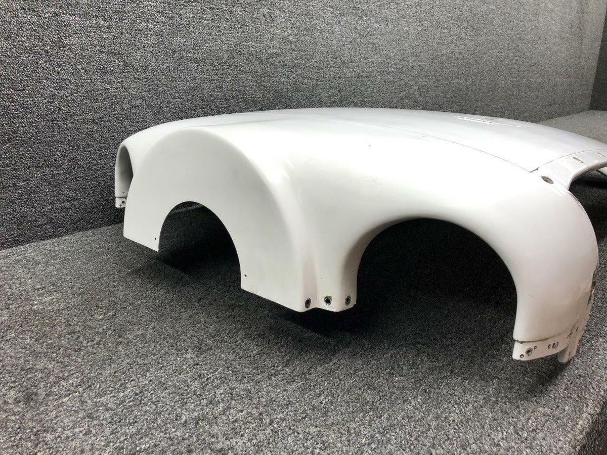 Beechcraft 102-910018-207 / 102-910018-95 Beechcraft 58P Cowling Upper RH W/ Nose Bug