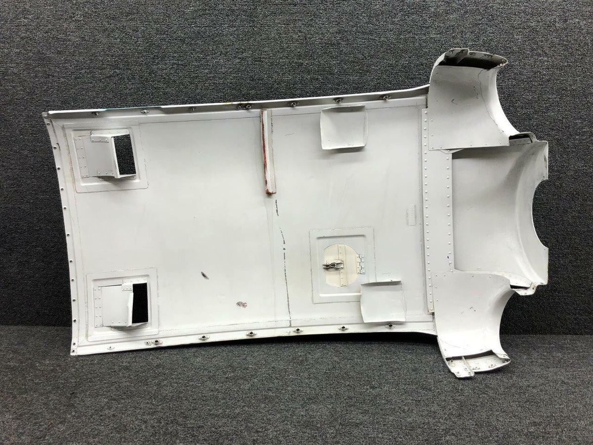 Beechcraft 102-910018-207 / 102-910018-95 Beechcraft 58P Cowling Upper RH W/ Nose Bug