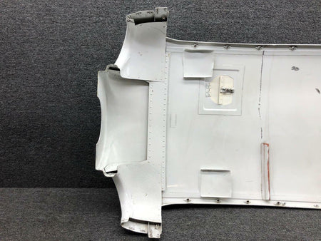Beechcraft 102-910018-207 / 102-910018-95 Beechcraft 58P Cowling Upper RH W/ Nose Bug