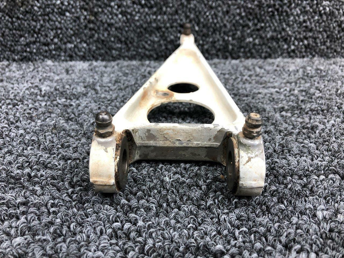 Beechcraft 35-815174-600 Beechcraft A35 Main Gear Torque Knee Assembly Upper / Lower