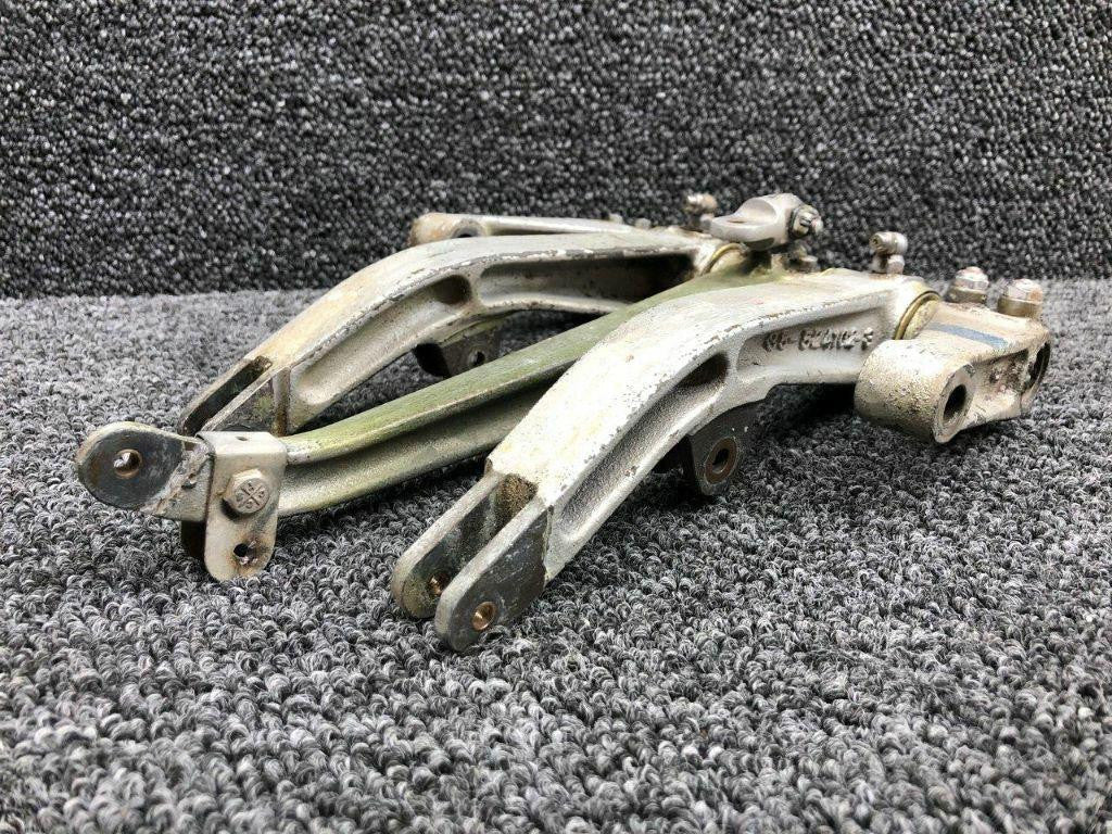 Beechcraft 35-524102 / 35-524102-1 Beechcraft A35 Differential Control Arm Assembly