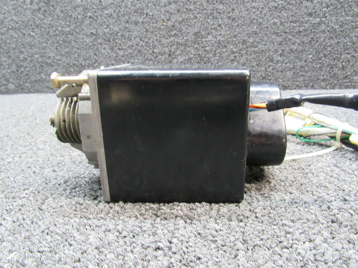 Bendix / King 065-0050-04 Mooney M20R Bendix / King KS 177 Pitch Servo 14-28V, 5-2.5A