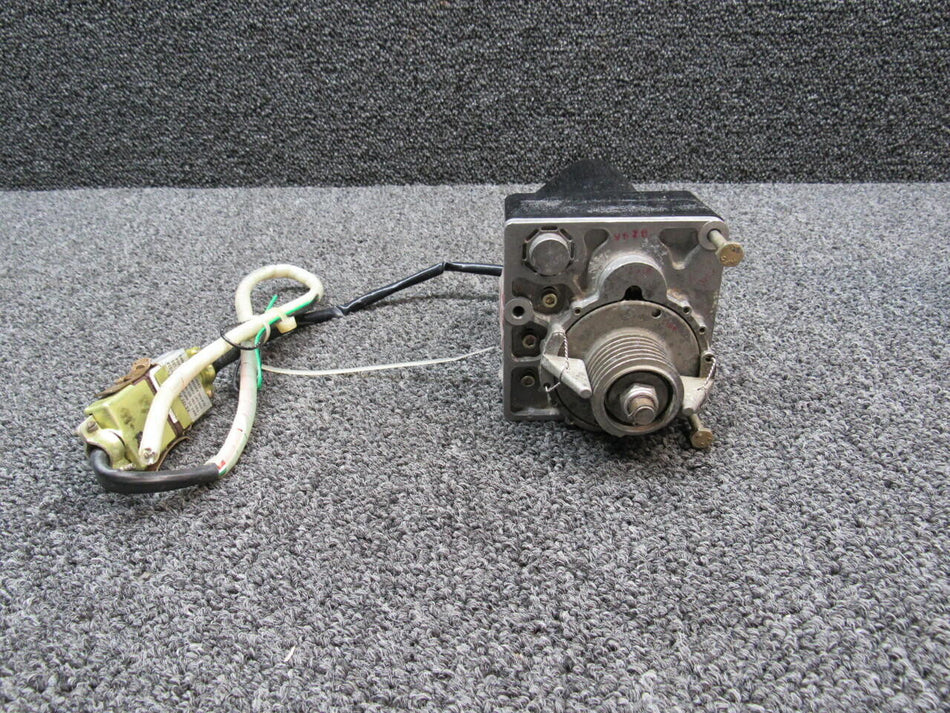 Bendix / King 065-0050-04 Mooney M20R Bendix / King KS 177 Pitch Servo 14-28V, 5-2.5A