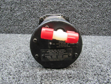Pioneer 1637-1N-A1 USE AC-16784 Cessna 172G Pioneer Vertical Speed Indicator