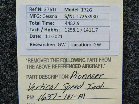 Pioneer 1637-1N-A1 USE AC-16784 Cessna 172G Pioneer Vertical Speed Indicator