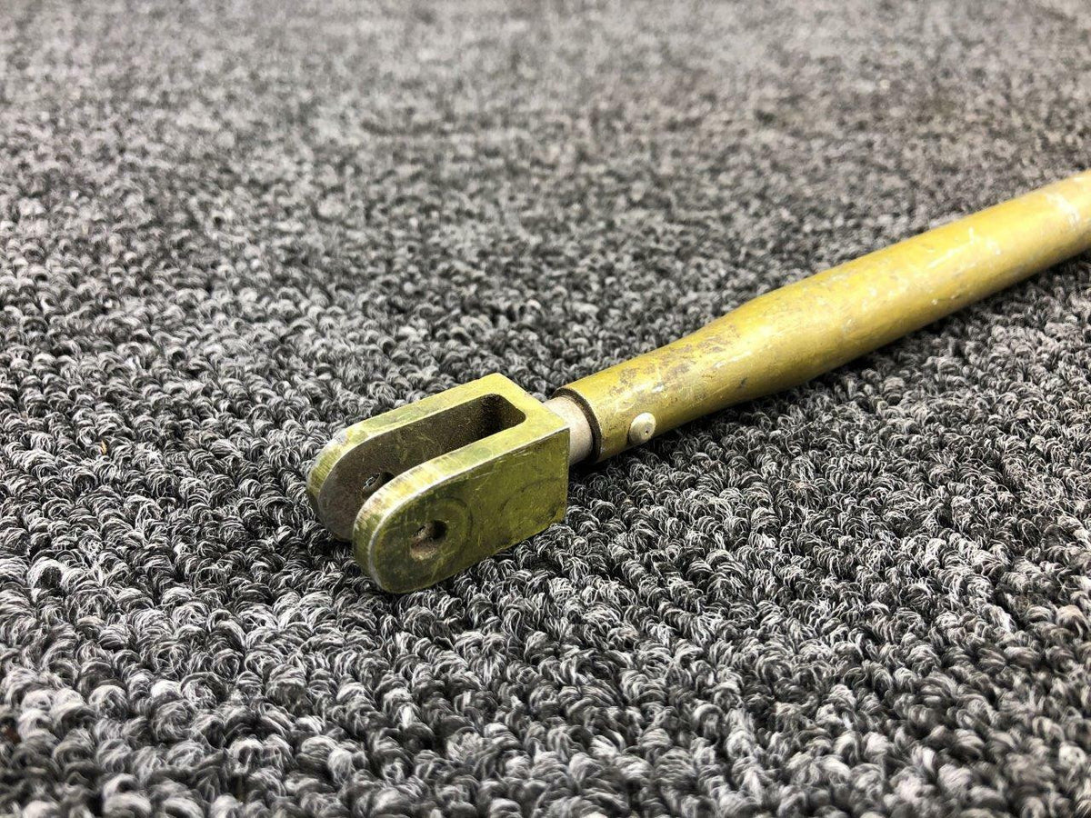 Beechcraft 35-524144 USE 002-410034-1 Beechcraft Rudder Pedal Rod Interconnect SA