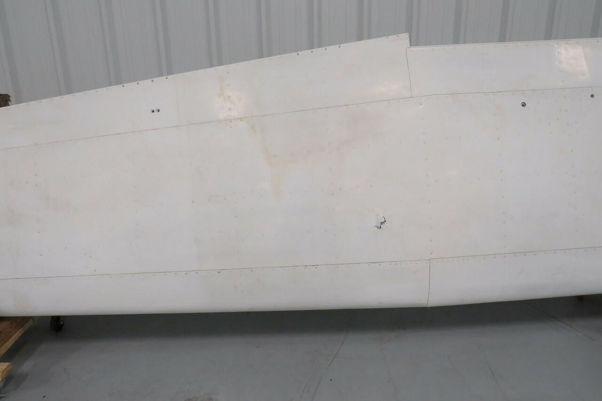 0523005-200 WEU 0523005-214 Cessna 172G RH Wing Assembly