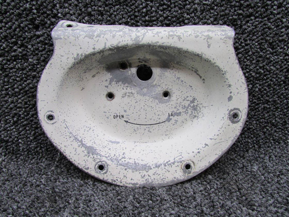 79475-034 Piper PA28-161 Pan Door Latch White