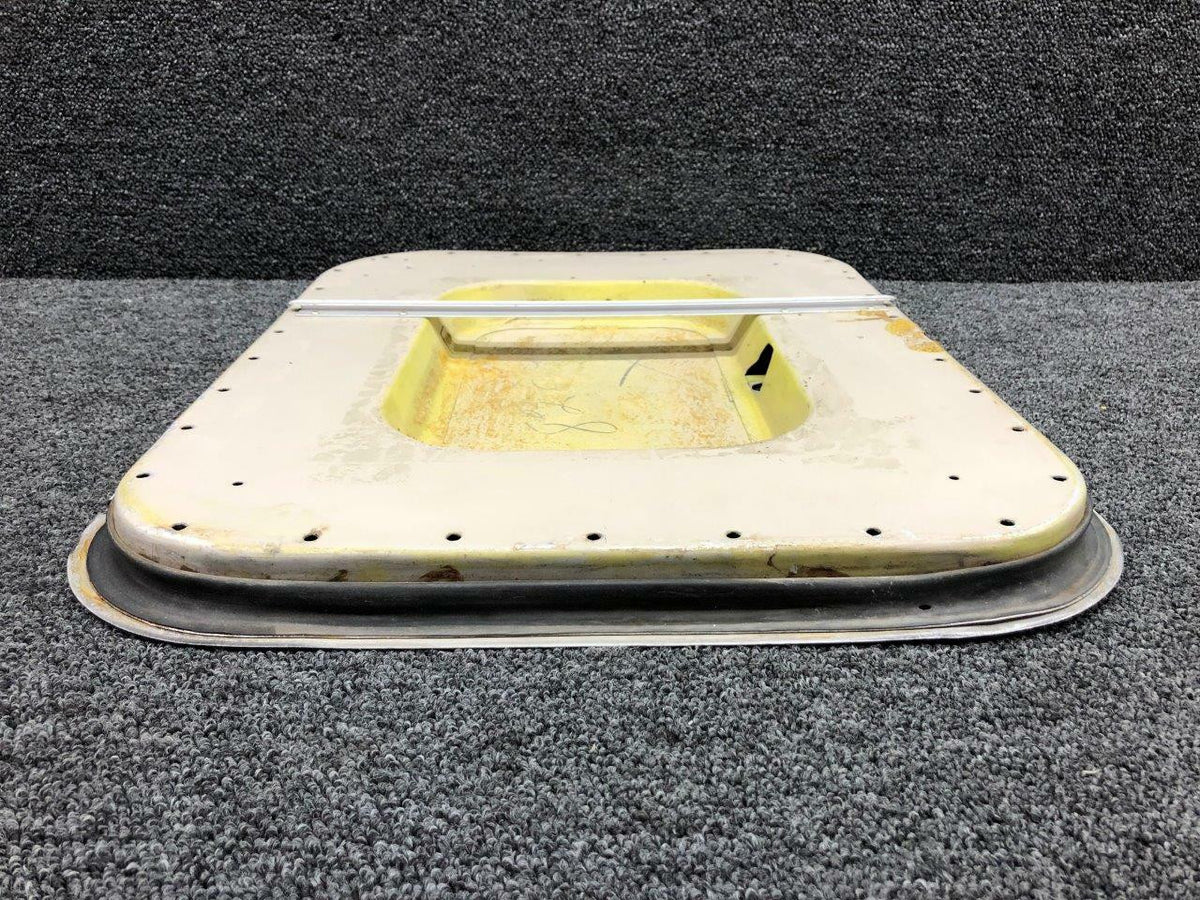 Beechcraft 35-410070-83 USE 35-410070-93 Beechcraft V35 Baggage Door Assembly