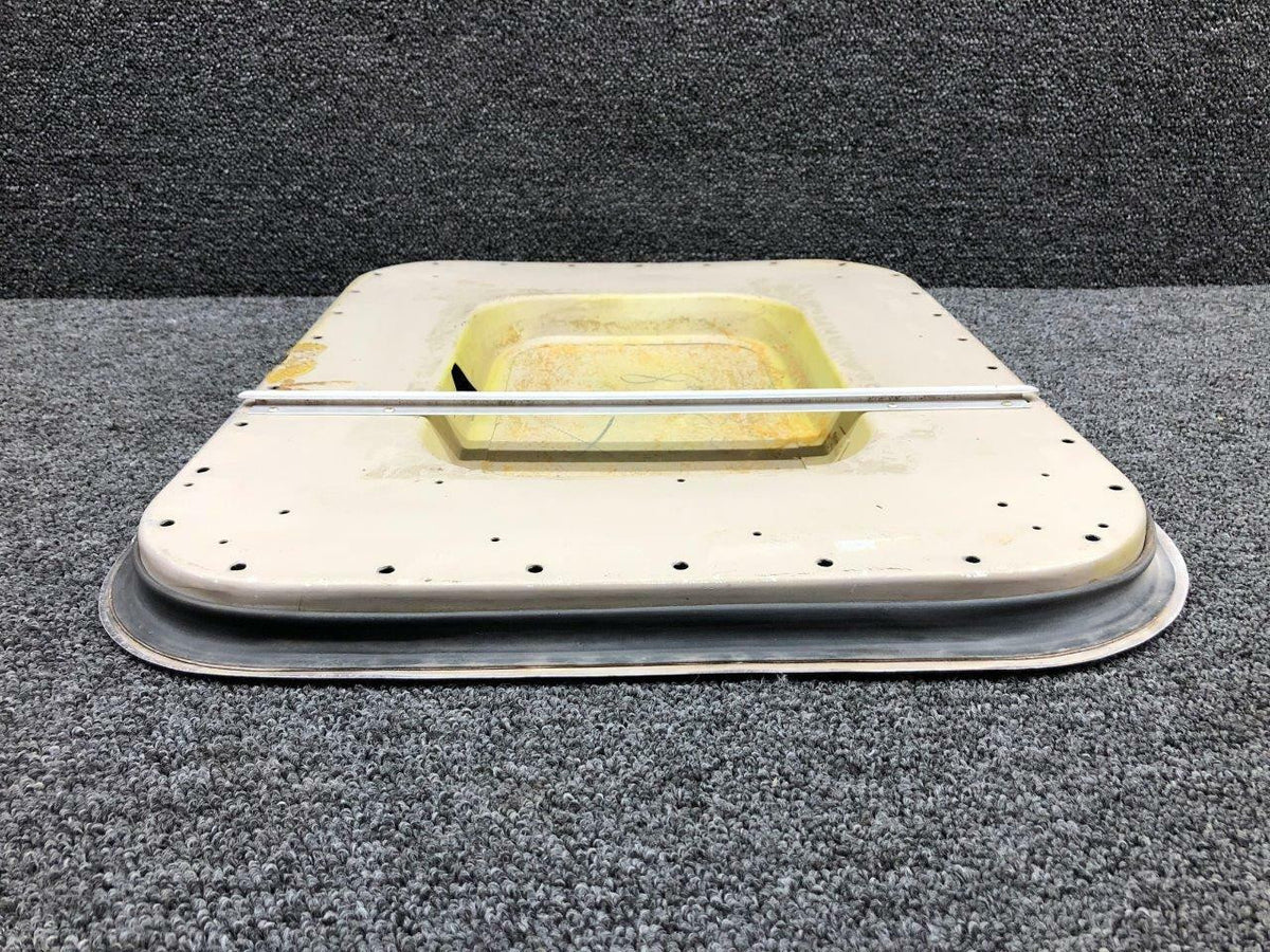 Beechcraft 35-410070-83 USE 35-410070-93 Beechcraft V35 Baggage Door Assembly
