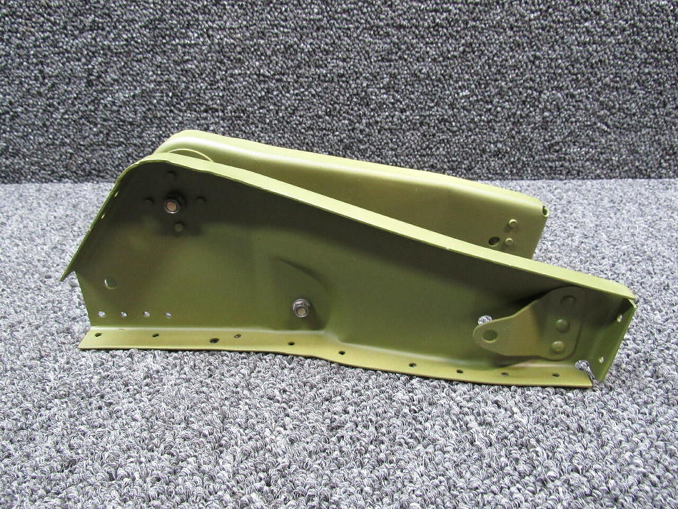 Cessna 0712621-7 / 0712621-8 Cessna 182P Bulkhead Elevator Bellcrank LH / RH Zinced