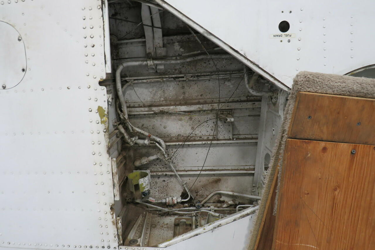 Beech 96-110005-701 Beech 95-B55 LH Wing Assembly