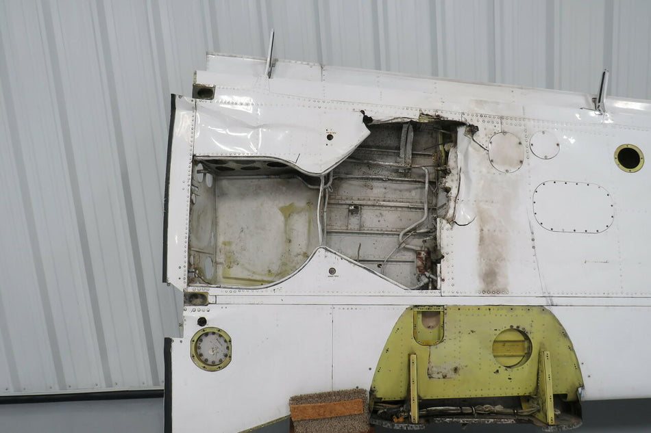 Beech 96-110005-702 Beech 95-B55 RH Wing Assembly