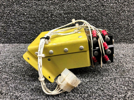 Beechcraft 35-364126 / 35-364129-3 Beech A36TC Landing Gear Limit Switch W/ Bracket 28V