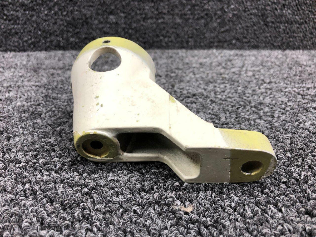 Beechcraft 33-610000-91 USE 33-610000-95 Beechcraft A36TC Elevator Torque Fitting LH