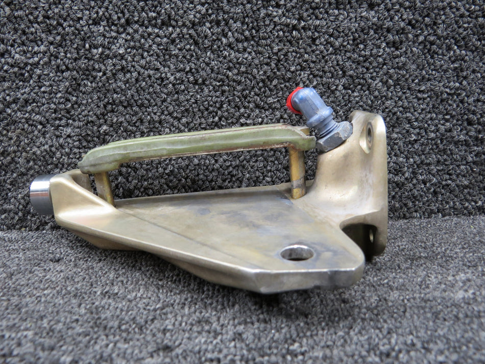 1241004-1 Cessna 210 Main Gear Saddle Assembly LH