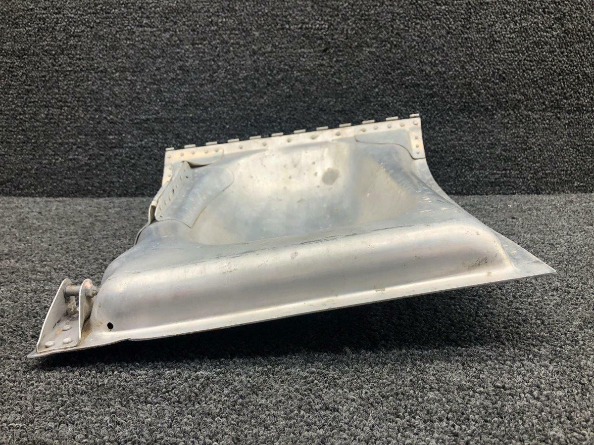 Cessna 1211185-2 Cessna 210 Main Gear Wheel Well Door Assembly RH