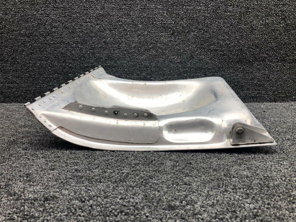 Cessna 1211185-2 Cessna 210 Main Gear Wheel Well Door Assembly RH