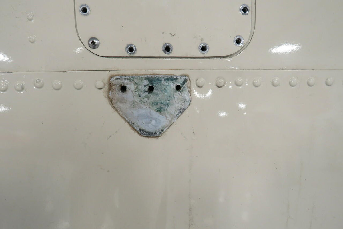 Beech 169-110001-646 Beech C24R RH Wing Assembly