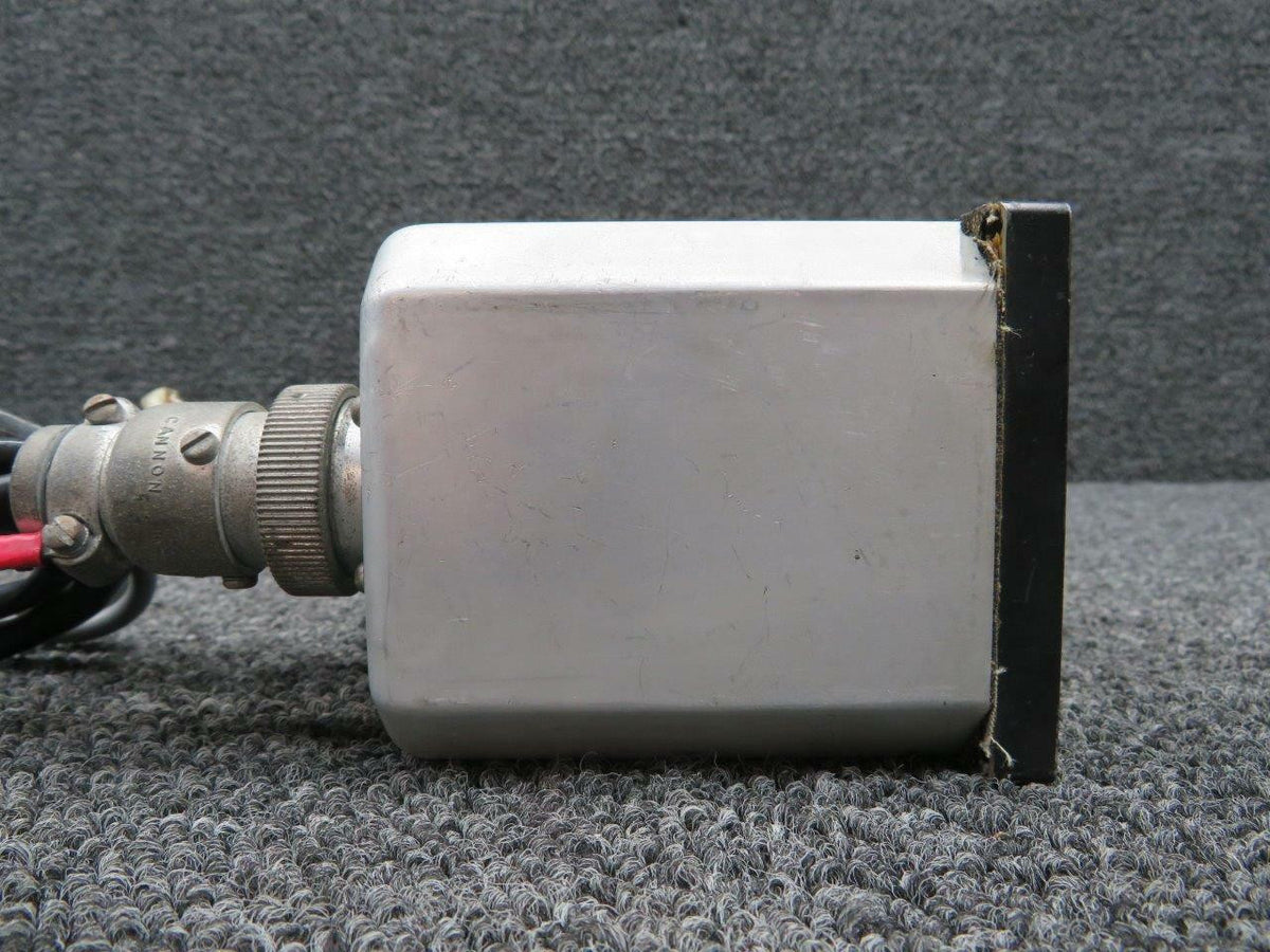 Bendix 1U027-01 M/N 551A Mooney M20C Bendix Servo Amp Indicator Volts 14