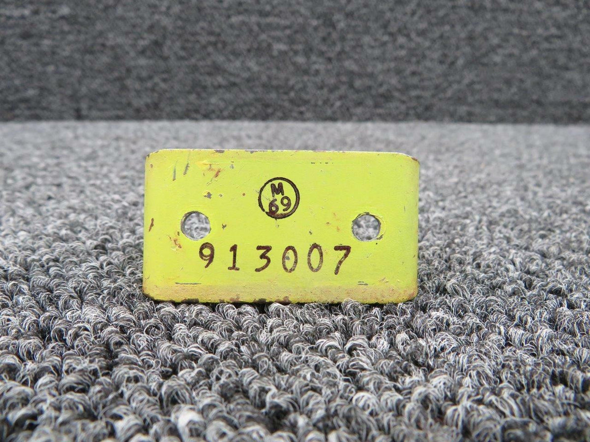 Mooney 913007 Mooney M20C Elevator Bracket