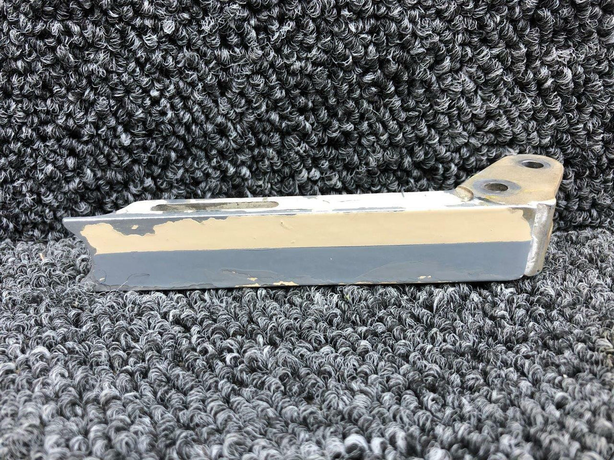 Mooney 310300-501 Mooney M20J Cabin Door Flush Latch Handle