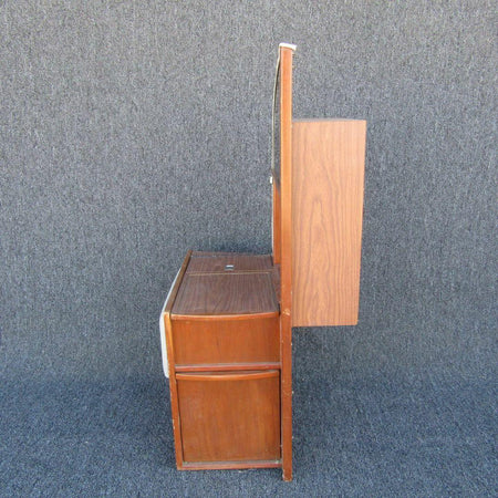 Piper 554-424 Piper PA-31T Refreshment Cabinet