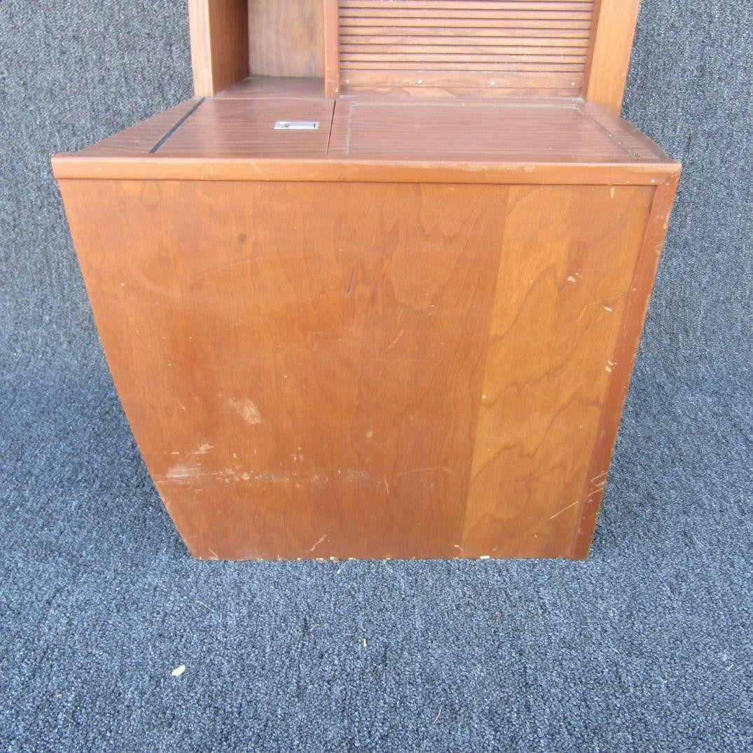 Piper 554-424 Piper PA-31T Refreshment Cabinet, Oak