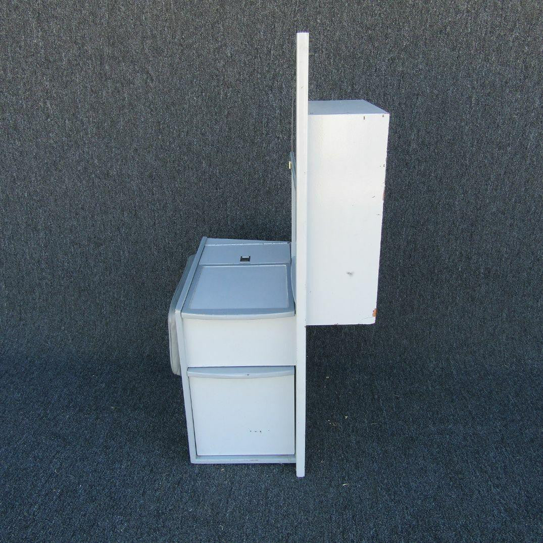 Piper 554-424 Piper PA-31T Refreshment Cabinet, Grey