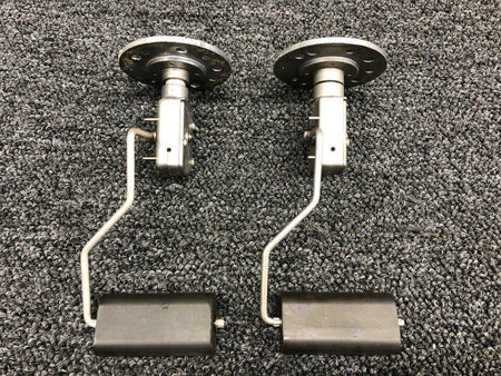 Rochester C669562-0106 M/N 6247-00194 Rochester Fuel Quantity Cluster W/ Transmitters