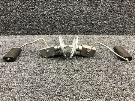 Rochester C669562-0106 M/N 6247-00194 Rochester Fuel Quantity Cluster W/ Transmitters