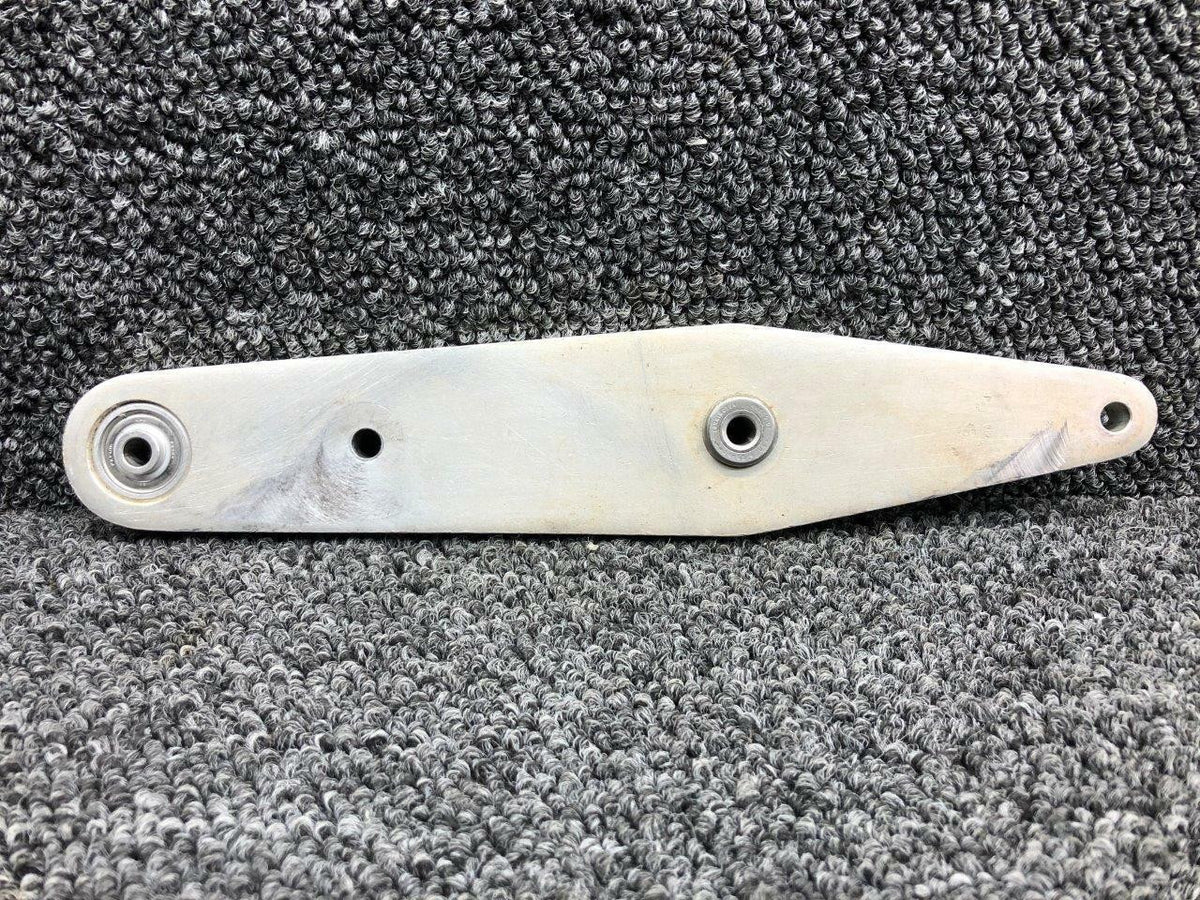 Cessna 1260440-5 Cessna T207A Elevator Bellcrank Assembly Aft