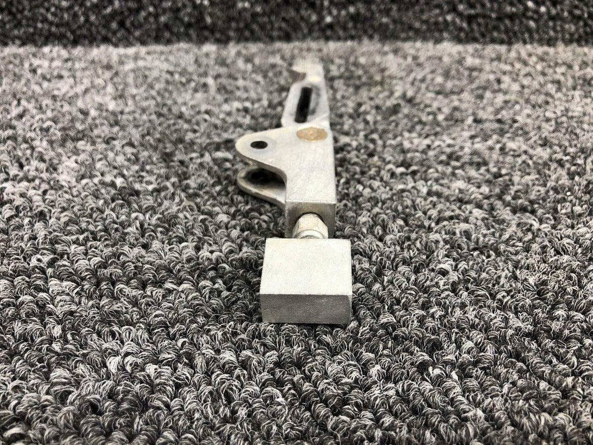 Cessna 1211675-6 / 1211675-7 Cessna T207A Cargo Door Forward Clevis and Block
