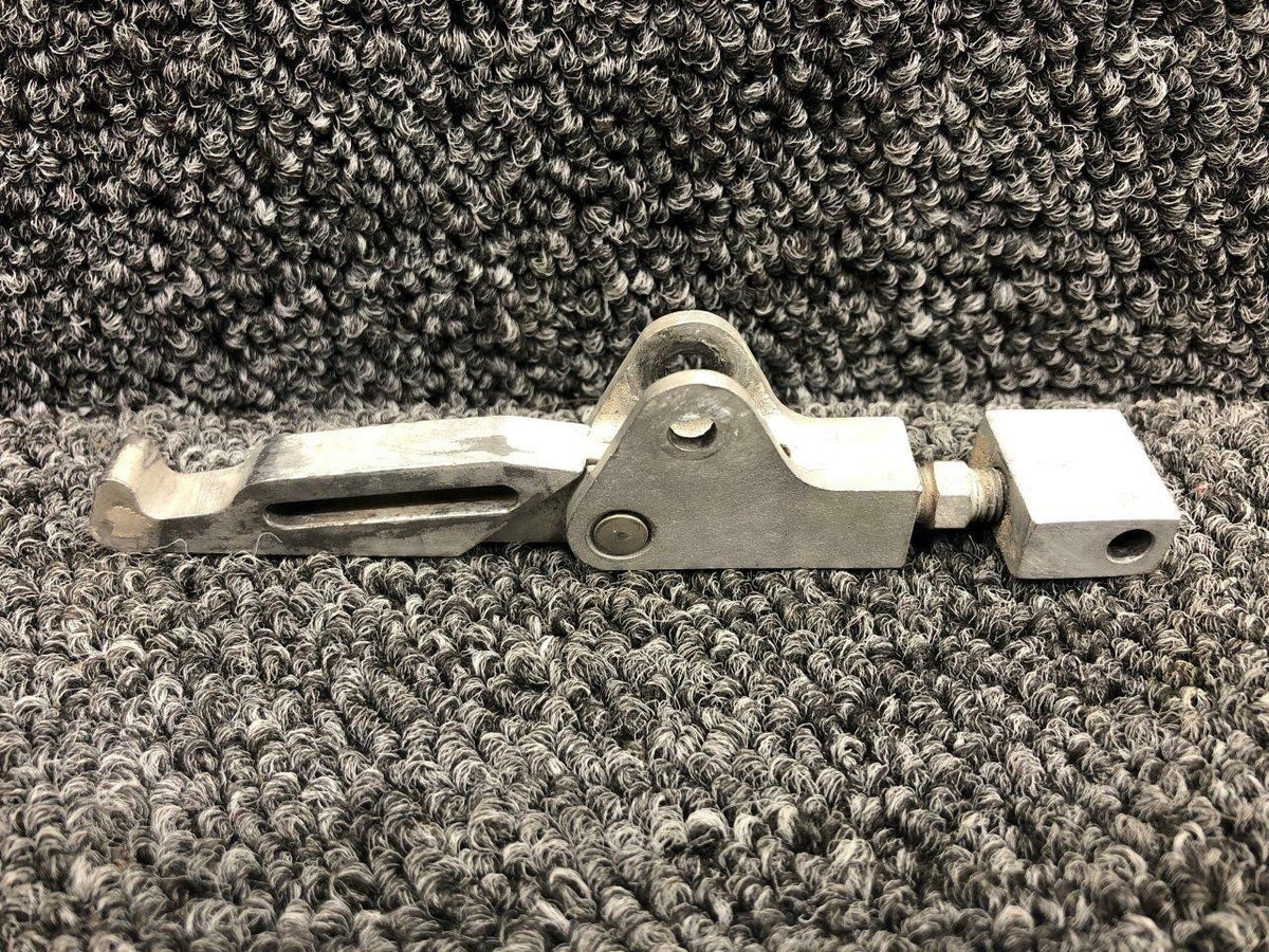 Cessna 1211675-6 / 1211675-7 Cessna T207A Cargo Door Forward Clevis and Block
